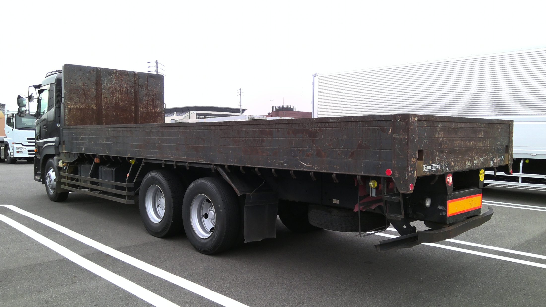 UD スクラップ運搬車