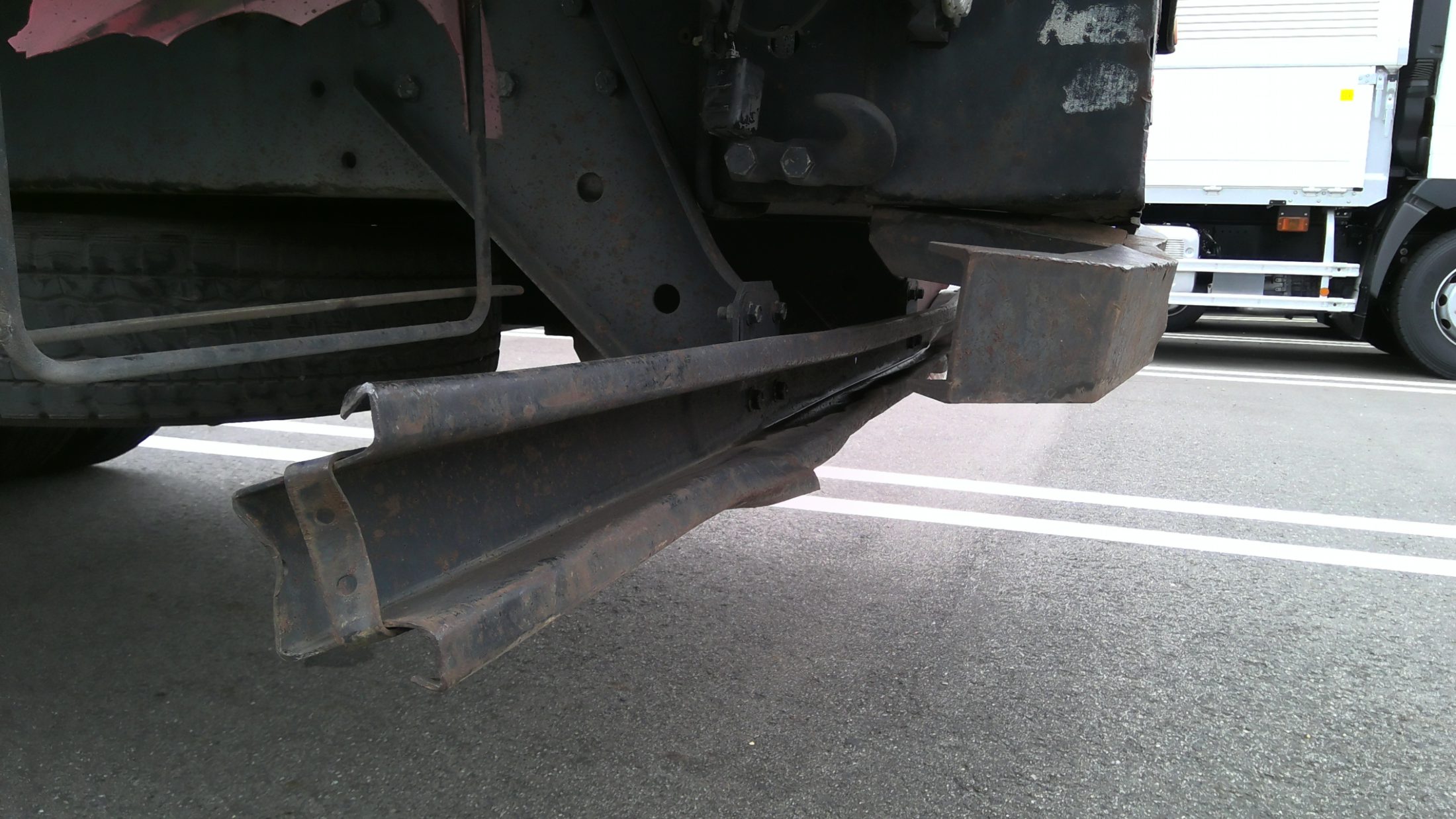UD スクラップ運搬車